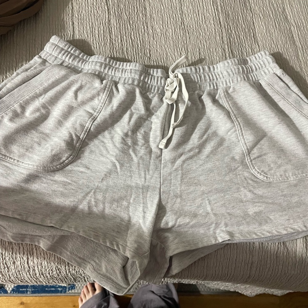 DSG Women's Light Gray Athletic Shorts